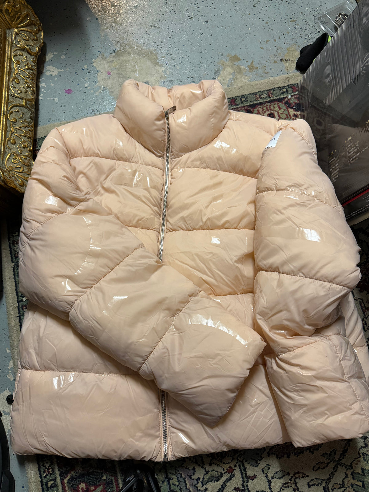 Calvin Klein Glossy Puffer Jacket - Cream - XL — original item photograph