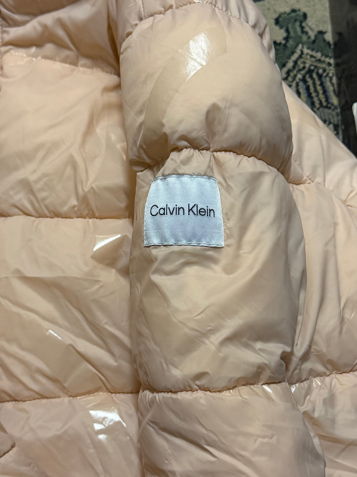 Calvin Klein Glossy Puffer Jacket - Cream - XL — original item photograph