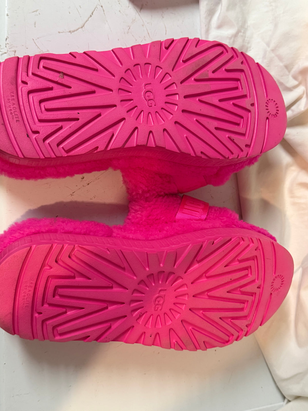 UGG Pink Fuzzy Buckle Platform Slides - US 10 / EU 41 — original outsole photograph