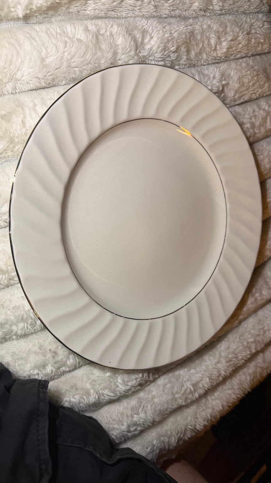 Totally Today white plate with raised swirl rim and metallic trim